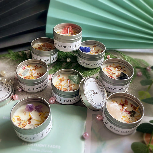 Essential Oil Scented Soy Wax Candle With Natural Rough Crystal And Dried Flowers